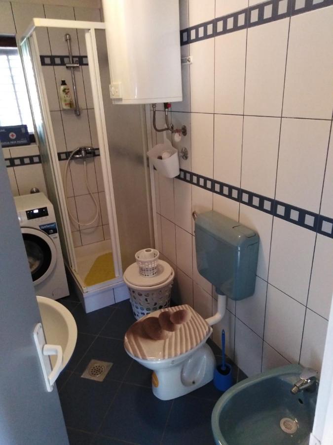 Apartman Mimi Klenovica Exterior foto