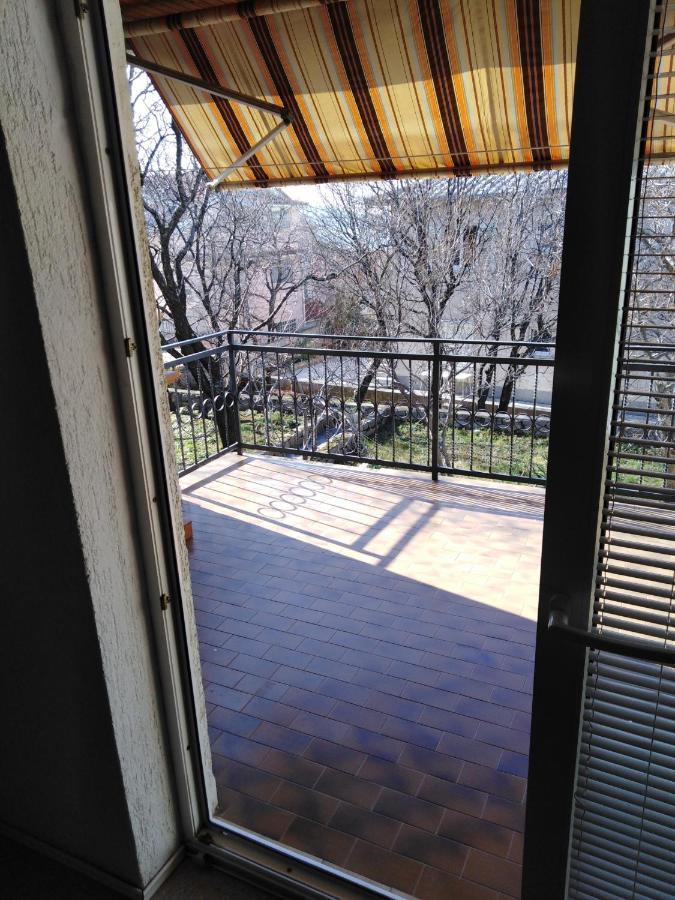 Apartman Mimi Klenovica Exterior foto