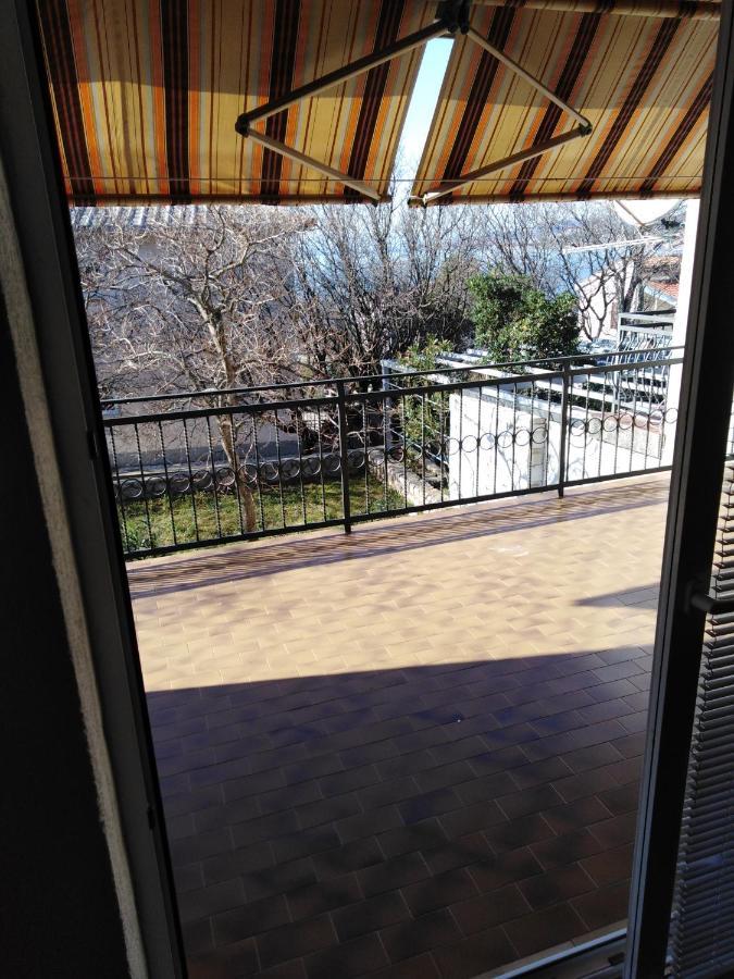 Apartman Mimi Klenovica Exterior foto